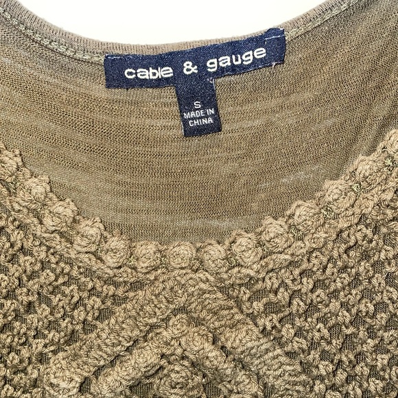 Dark Green Embroidered Front Tank Top - Picture 4 of 5